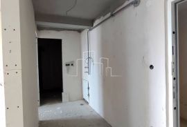 Trosoban Stan 60m2 useljivo uskoro Lukavica I.Sarajevo, Istočno Novo Sarajevo, Flat