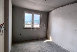 Trosoban Stan 60m2 useljivo uskoro Lukavica I.Sarajevo, Istočno Novo Sarajevo, Flat