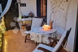 Prostrani apartman 79.36m² u centru Crikvenice!, Crikvenica, Appartment