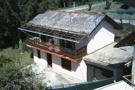 Vikendica na brijegu iznad Krapinskih Toplica, Krapinske Toplice, House