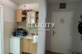 Novi Sad, Bulevar Oslobođenja, Bulevar oslobođenja, 3.0, 62m2, Novi Sad - grad, Gewerbeimmobilie