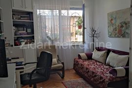 Renoviran stan u Zemunu, 70m2, 3.5, Zemun, شقة