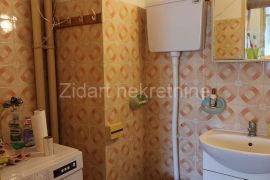 Voždovac, Vojvode Stepe, lep adaptibilan stan 46+8m2 terasa, Voždovac, Apartamento