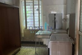 Stan Pećine - 3SKL - za potpunu renovaciju, Rijeka, Appartement