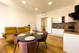 Stan Predivan, renovirani stan u strogom centru, na gradskoj tržnici, Pula!, Pula, Appartamento