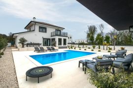 Moderna villa sa bazenom, Krnica, Istra, Marčana, Famiglia
