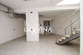 Višenamjenski poslovni prostor na tri etaže, Kovačići, Novo Sarajevo, Commercial property