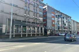 Višenamjenski poslovni prostor na tri etaže, Kovačići, Novo Sarajevo, Commercial property