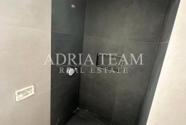 APARTMANI U KOMPLEKSU STAMBENIH ZGRADA U NOVOGRADNJI, 200 m OD MORA - VIR, Vir, Kвартира