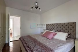 Stan PRODAJA Biograd na Moru, 67 m2, 3 kat, parking, pogled na more, Biograd Na Moru, Wohnung