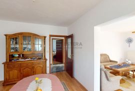 Kuća PRODAJA Dugo selo, Kopčevec, 360 m2, garaža, Dugo Selo, House