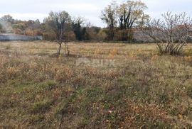 ISTRA, ŠTOKOVCI - Lijepo građevinsko zemljište 700 m2, Svetvinčenat, Land