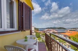 Mali Lošinj - Šarmantan apartman 100 metara od mora, Mali Lošinj, Wohnung