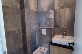 ISTRA, BANJOLE  Prekrasni penthouse s pogledom na more + garaža!, Medulin, Wohnung