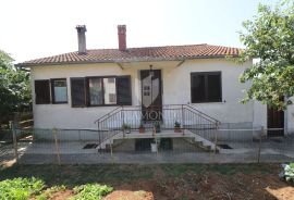 Pazin, okolica, prizemnica u mirnom naselju, Pazin, House