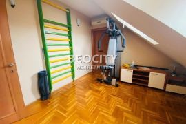 Novi Sad, Socijalno, Đurđa Brankovića , 5.0, 71m2, Novi Sad - grad, Apartamento