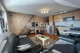 Novi Sad, Socijalno, Đurđa Brankovića , 5.0, 71m2, Novi Sad - grad, Apartamento