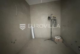 Istra, Pula, centar grada na top lokaciji poslovni prostor NKP 66 m2, Pula, Commercial property