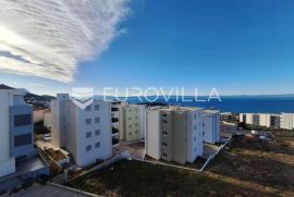 Makarska, uređen trosoban useljiv stan 100m2 s P u garaži, Makarska, Wohnung