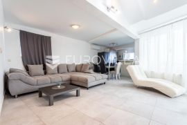 Drašnice, lijepa apartmanska kuća, drugi red uz more, Makarska, Casa