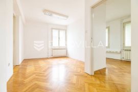 Zagreb, Ksaver, poslovna zgrada uredske namjene 780 m2 novije gradnje, Zagreb, Commercial property