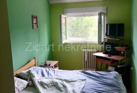 Batajnica, 4.0 dupleks, 85m2, terasa 25m2, bašta 2.5ara, Zemun, Daire