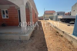 KUĆA PRIZEMNICA S DVA APARTMANA, ROH BAU, SUKOŠAN - ZADAR, Sukošan, House