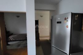 BELAFUŽA, ZADAR - Stan od 42 m2 s garažom i dvorištem, Zadar, Daire