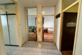 RIJEKA, REŠETARI - 2S + DB za najam, lođa, parking!, Kastav, Appartement