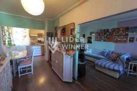 Prodaje se udoban stan Karaburma ID#129876, Palilula, Appartement