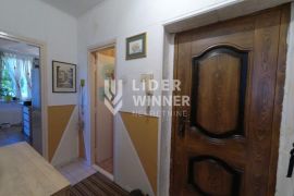 Prodaje se udoban stan Karaburma ID#129876, Palilula, Appartement