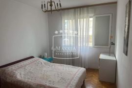 Zadar - prostrani stan prizemlje 74m2 s terasom 44m2! 239000€, Zadar, Daire