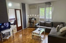 Zadar - prostrani stan prizemlje 74m2 s terasom 44m2! 239000€, Zadar, شقة