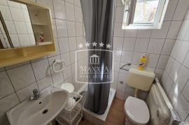 Zaton - kuća 3 apartmana 227m2 blizina mora!! Lokacija!! 395000€, Nin, Дом