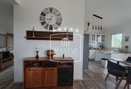 Vrsi - Prizemnica 125m2 s pogledom na more! 399000€, Vrsi, Σπίτι