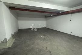 BUŽANOVA, IZVRSTAN STAN + 2 GARAŽNA P. MJESTA, Maksimir, Apartamento