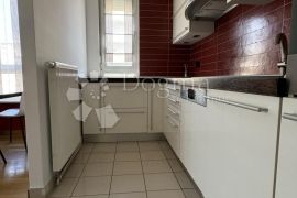 BUŽANOVA, IZVRSTAN STAN + 2 GARAŽNA P. MJESTA, Maksimir, Flat