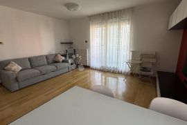 BUŽANOVA, IZVRSTAN STAN + 2 GARAŽNA P. MJESTA, Maksimir, Flat