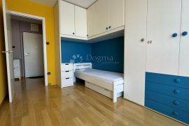 BUŽANOVA, IZVRSTAN STAN + 2 GARAŽNA P. MJESTA, Maksimir, Appartement