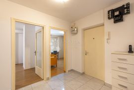 RIJEKA uredan stan na 5 minuta od Korza, Rijeka, Appartement