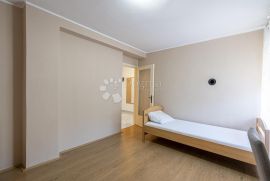 RIJEKA uredan stan na 5 minuta od Korza, Rijeka, Appartement