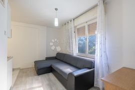 RIJEKA uredan stan na 5 minuta od Korza, Rijeka, Appartement