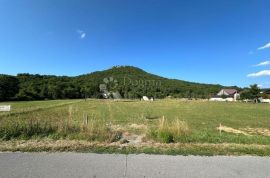 SEOSKO IMANJE U OAZI PRIRODE I TIŠINE , PAZARIŠTE 3600M2, Gospić - Okolica, بيت