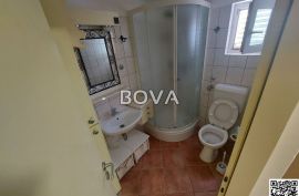 Kuća 468 m2 – Zaton *Bazen* (ID-2456/A), Nin, Famiglia