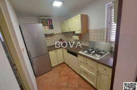 Kuća 468 m2 – Zaton *Bazen* (ID-2456/A), Nin, Famiglia