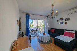 Apartmanska kuća 60m od mora, Crikvenica, Casa