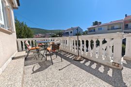 Apartmanska kuća 60m od mora, Crikvenica, Ev