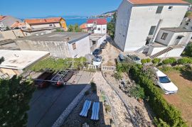 Apartmanska kuća 60m od mora, Crikvenica, Kuća