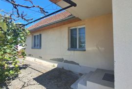 KUĆA, PRODAJA, ZAGREB, SAVICA ŠANCI, 95 m2, Peščenica - Žitnjak, Casa