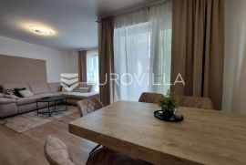 Istra, Pula, kompletno renoviran stan, NKP 72,87 m2, Pula, Wohnung